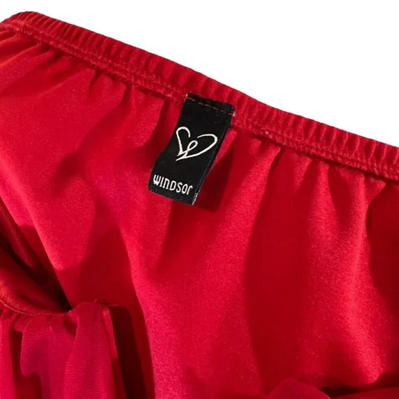 Windsor Cherry Red Blouse Pointed V Neck Chiffon Cropped Long Sleeves - Picture 6 of 6